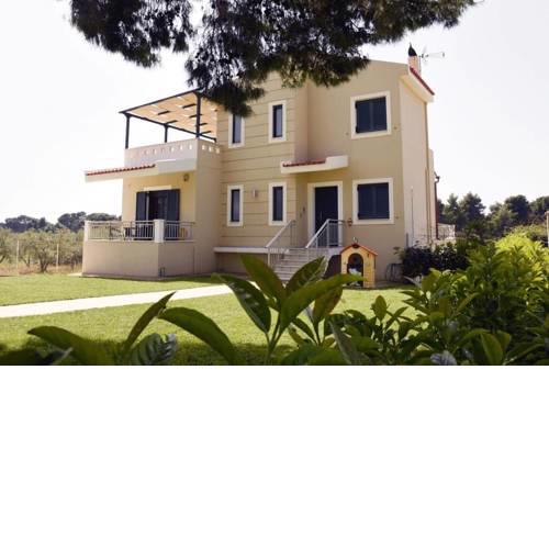 Panelma Villa Tranquil Coastal Retreat in Zacharo