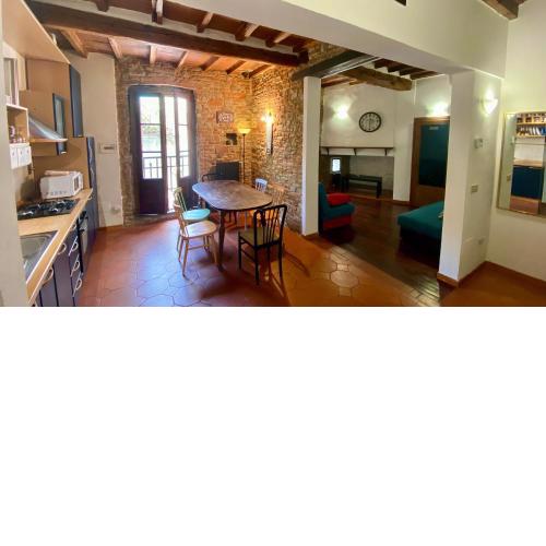 Panicale Apartment