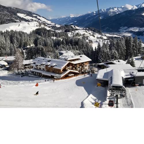 Panorama Chalets Penthouse JenSen Ski in Ski out