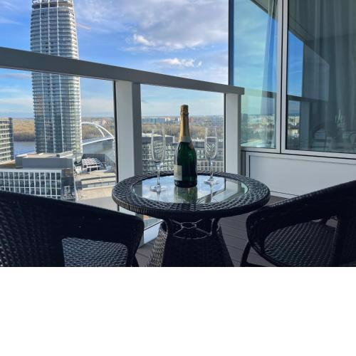 Panorama City apartment 2 rooms, free parking