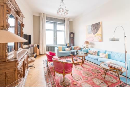 panorama liberty bridge apartment