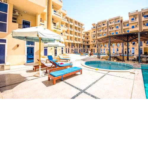 Panoramic Pool View Studio - Top Floor - Kitchenette - Cozy Balcony - Tiba Resort C34