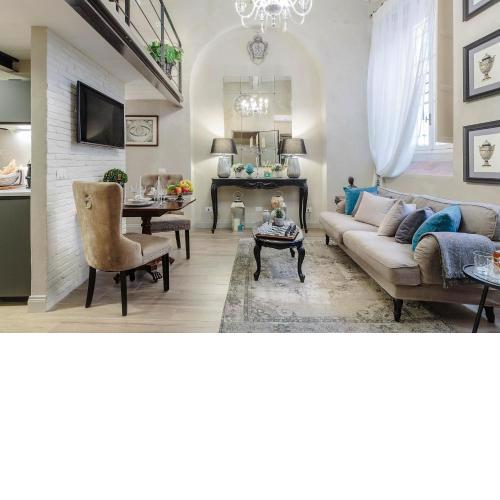 Paolo Guinigi, Elegant Apartment Suite, Masterful Interior inside the Walls of Lucca
