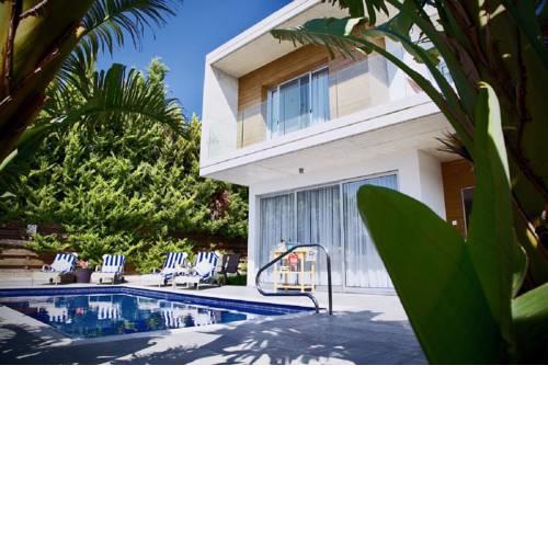 Paphos4U Villa Coral Bay, 3BR, Beach 500m, Heated Pool optional, Central heating