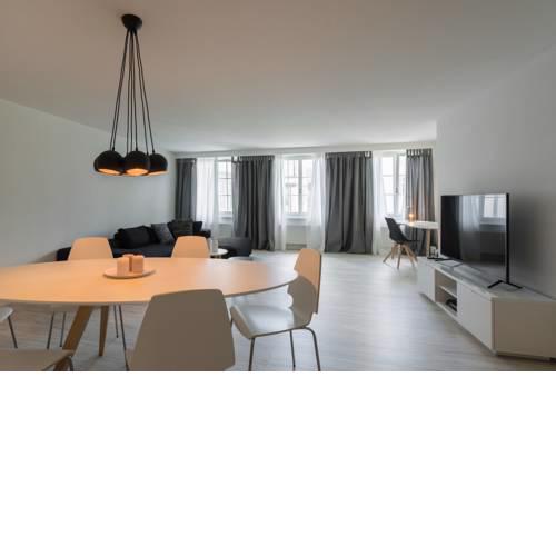 Paradeplatz Apartment by Airhome
