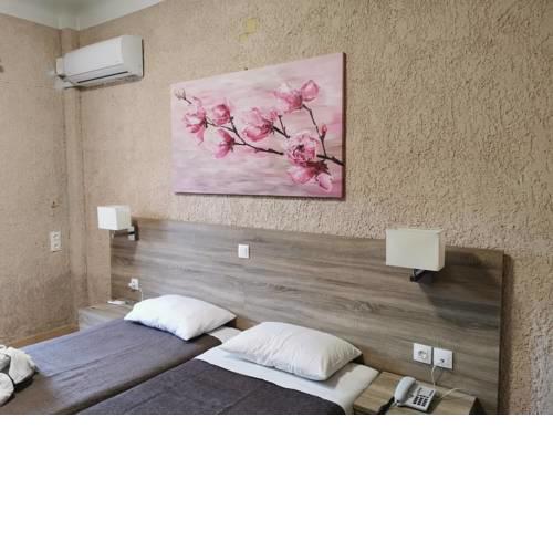 Paradise Hotel