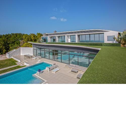 Paradise Nurai Villa - 6 Bedrooms