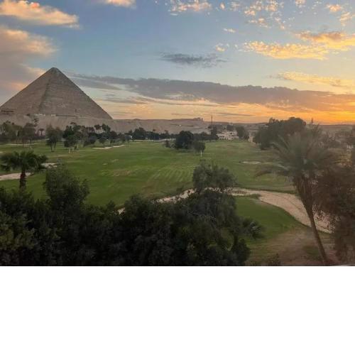 Paradise Pyramids View Apartment