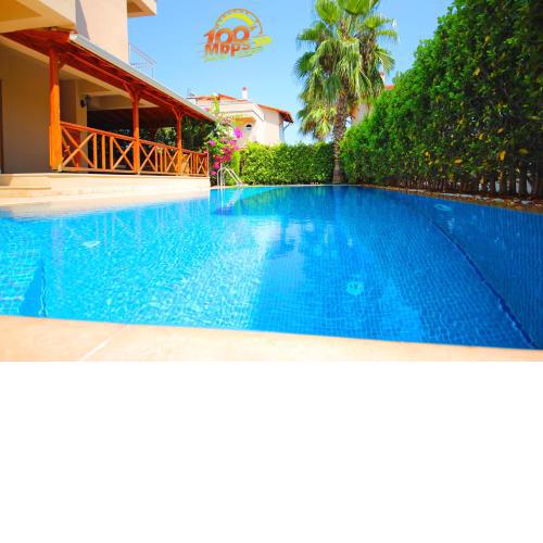 Paradise Town Villa Hadrian 100 MBPS free wifi