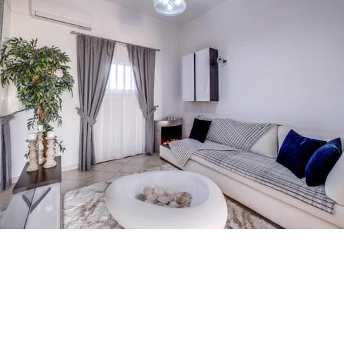 Paradise, Traditional Cycladic House