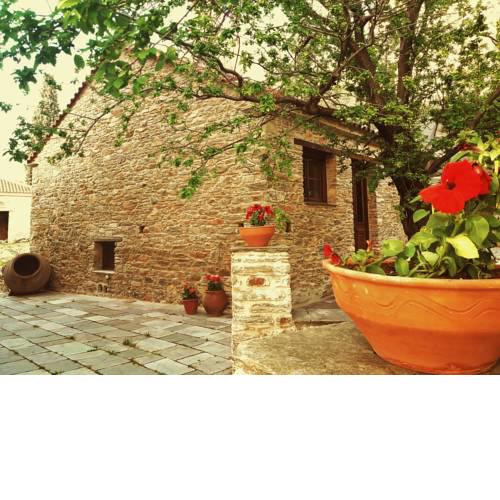Paradosiako Saratsi - Traditional Guest House