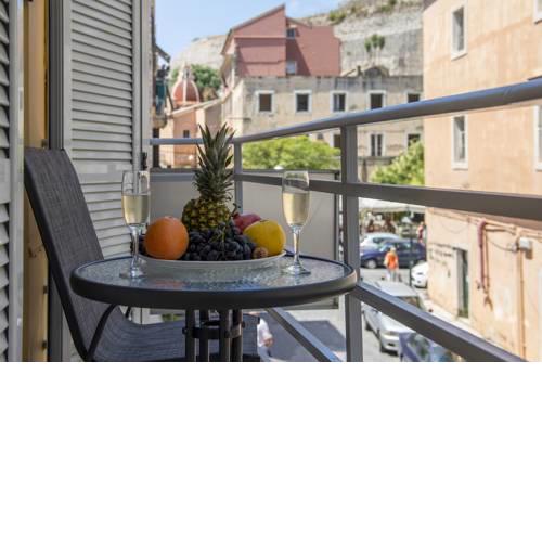 Paradosiakon Apartment