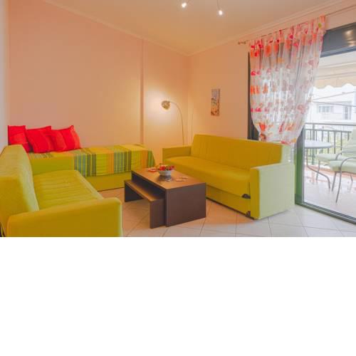 Paralia Ofriniou Apartment near the sea for 8 guests