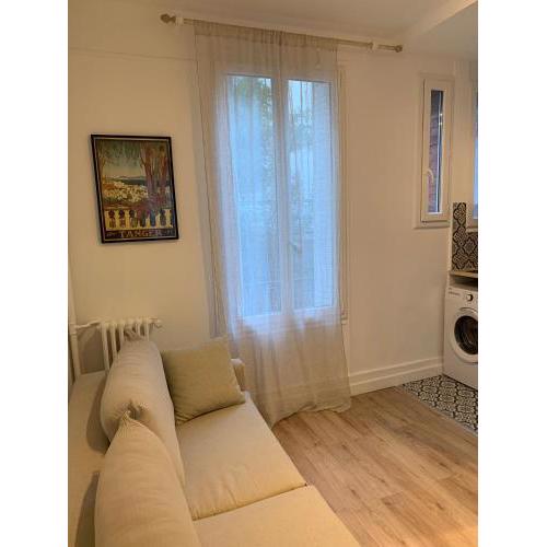 Paris: central luminous and cozy studio
