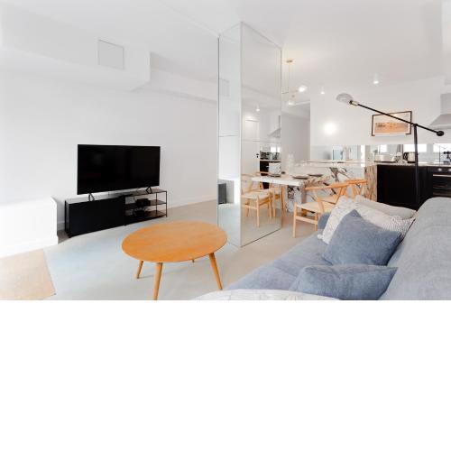 Paris Grenelle Suite Champs de Mars