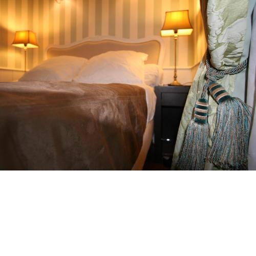 Paris Interiors Rentals - Le Marais Archives 2 Bdr