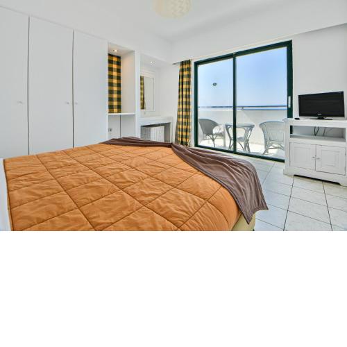 Paris Sea Front Suites