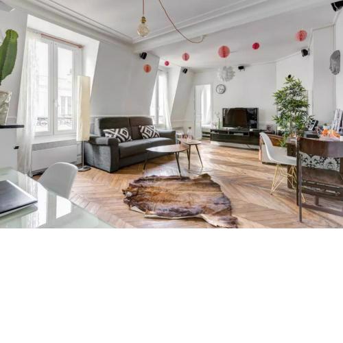 Parisian apartment with Eiffel Tower view