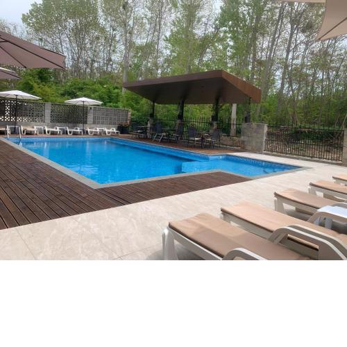 Park and pool studios