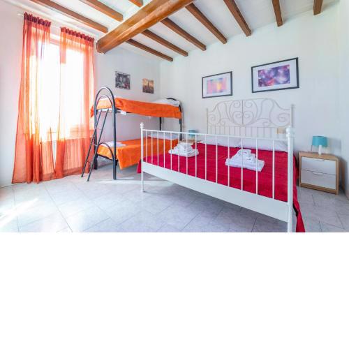 Parma Centro Torri Huge Apartment x6