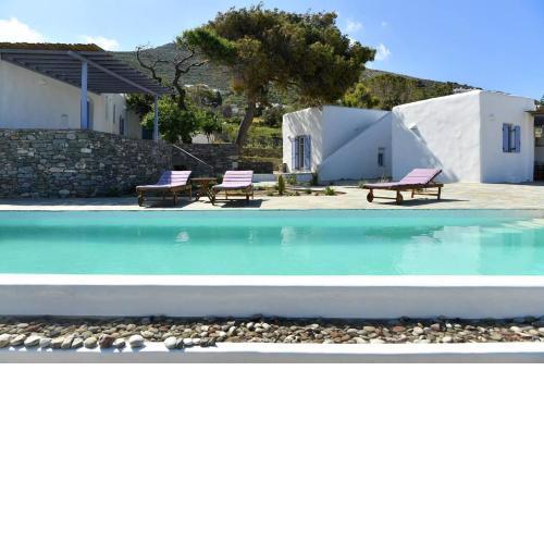 Paros Infinity Pool Villa