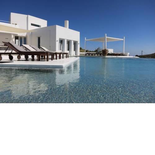 Paros Villa Sleeps 12 Air Con