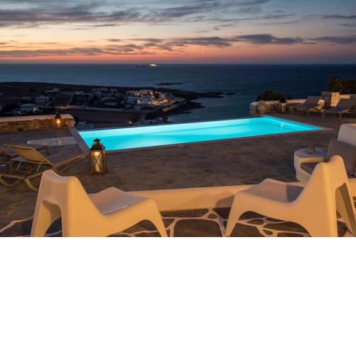Paros Villa Sleeps 4 Pool Air Con WiFi