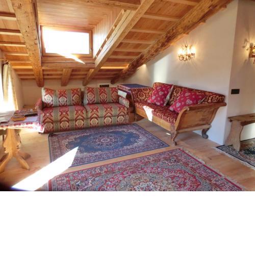 PARTEL LOUDGE