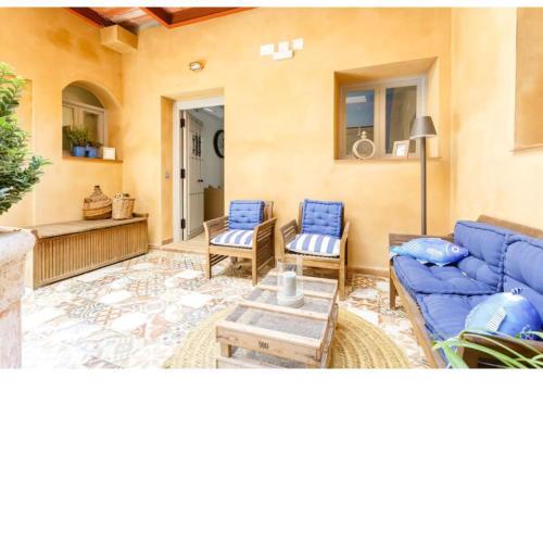 PATIO-Caleta Beach Home by Cadiz4Rentals