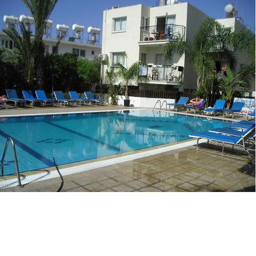 Pavlinia Hotel & Apartments
