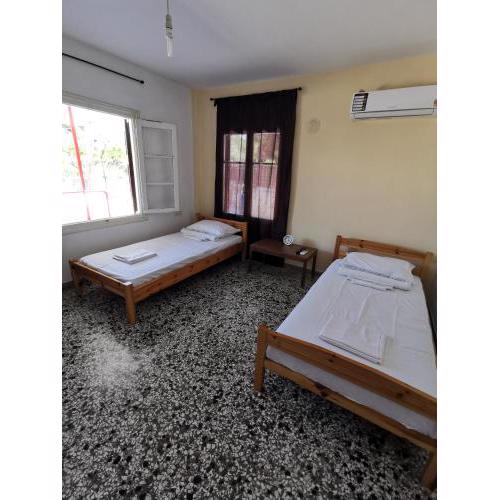 Peaceful 2BR APT near the sea with WiFi Parking AC