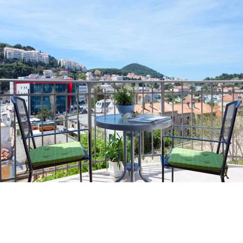 Peaceful Apartment in Dubrovnik Croatia with Beach View