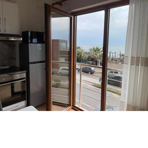 Peaceful Beachfront Apartment In Durres