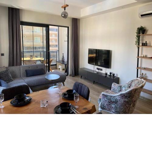 Peaceful Perch 2 Bedroom plus 1 Serenity Residence
