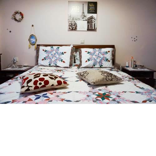 Peaceful & Styled Flat, 2 BDRMS, WiFi, Smart TV