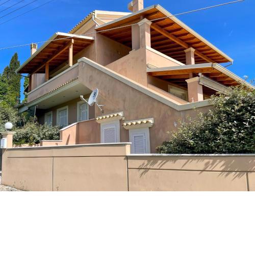 Peaceful village cosy apartment 10 minutes drive from Corfu city