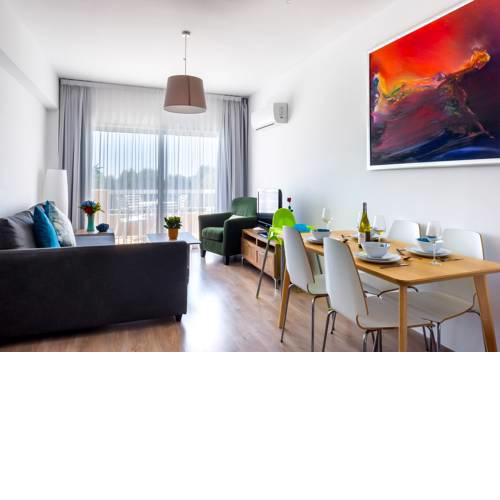 Pebble Beach Holiday Apartments