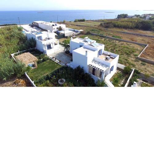 Pelagos Apartments and Studios