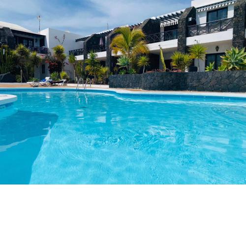 Pelicanos' Relax 300mt to the beach