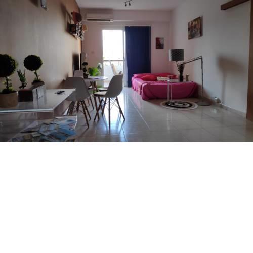 Penelopi court, room 205: Beautiful, Quiet, Relaxing in Downtown