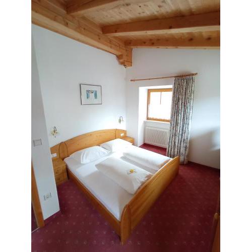 Pension Kaiser Hans Landhaus Tirol