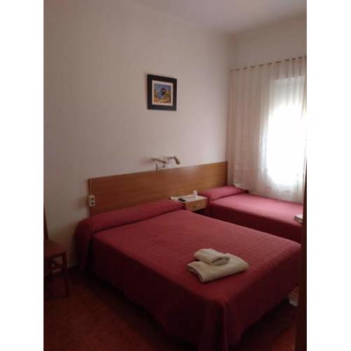 PENSION MIRAFLORES