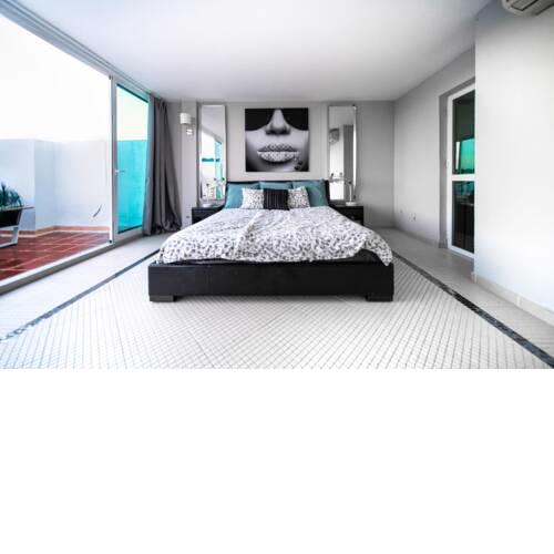 Penthouse apartment in Puerto Banus Marbella