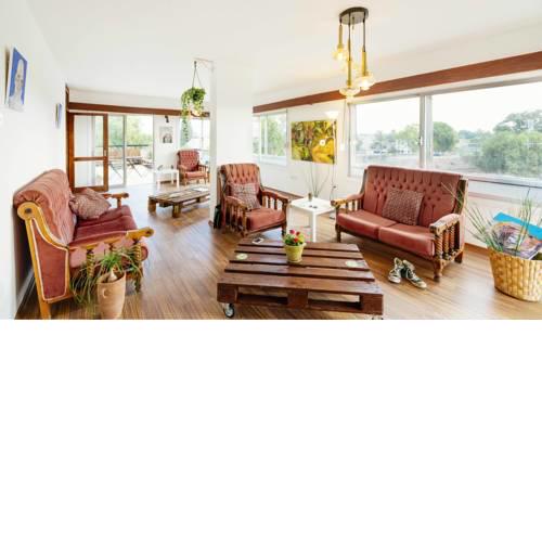Penthouse B7