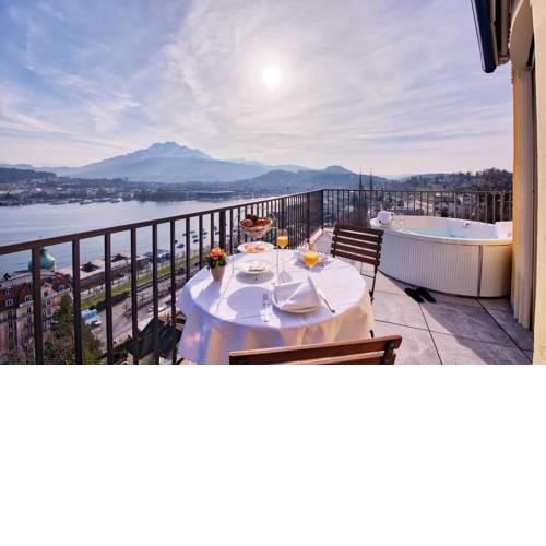 Penthouse by Art Deco Hotel Montana