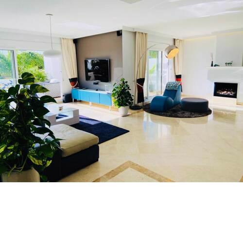 PENTHOUSE EN FRONT DE MER
