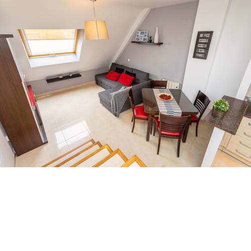Penthouse Grand Terrace by Ramsol