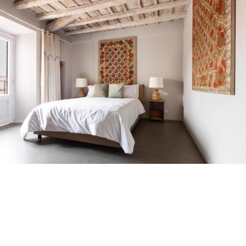 Penthouse in piazza Venezia with Terrace