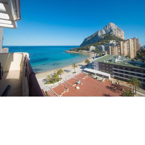 Penthouse in Zafiro with beautiful sea views