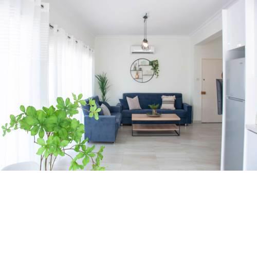 Penthouse walking distance to the beach
